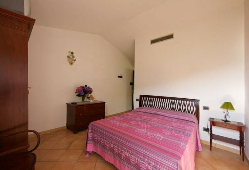 חדר סטנדרט, Agriturismo La Lobra