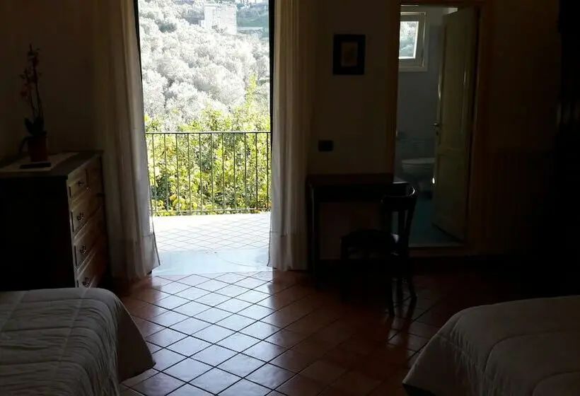 スタンダードトリプルルーム, Agriturismo La Lobra