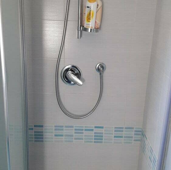 חדר סטנדרט לשלושה, Agriturismo La Lobra