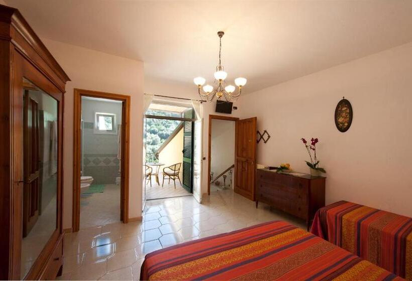 Номер Стандарт Трехместный, Agriturismo La Lobra