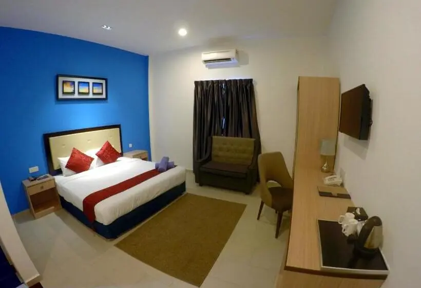 اتاق لوکس با تخت بزرگ, Royal Agate Beach Resort
