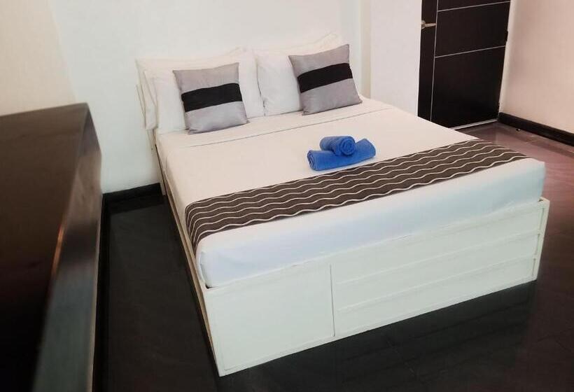 اتاق استاندارد با تخت بزرگ, The Apple Peach House