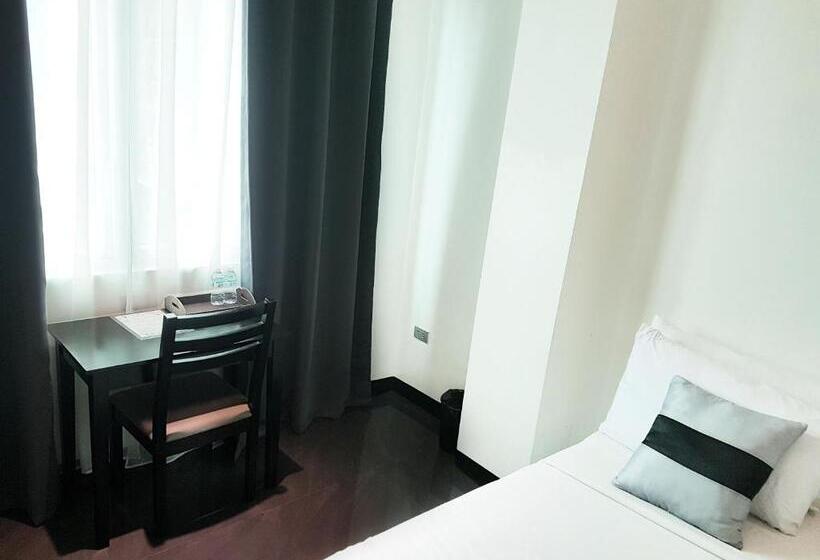 اتاق خانوادگی, The Apple Peach House