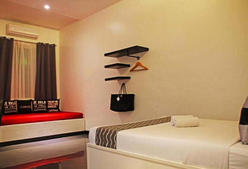 اتاق خانوادگی, The Apple Peach House