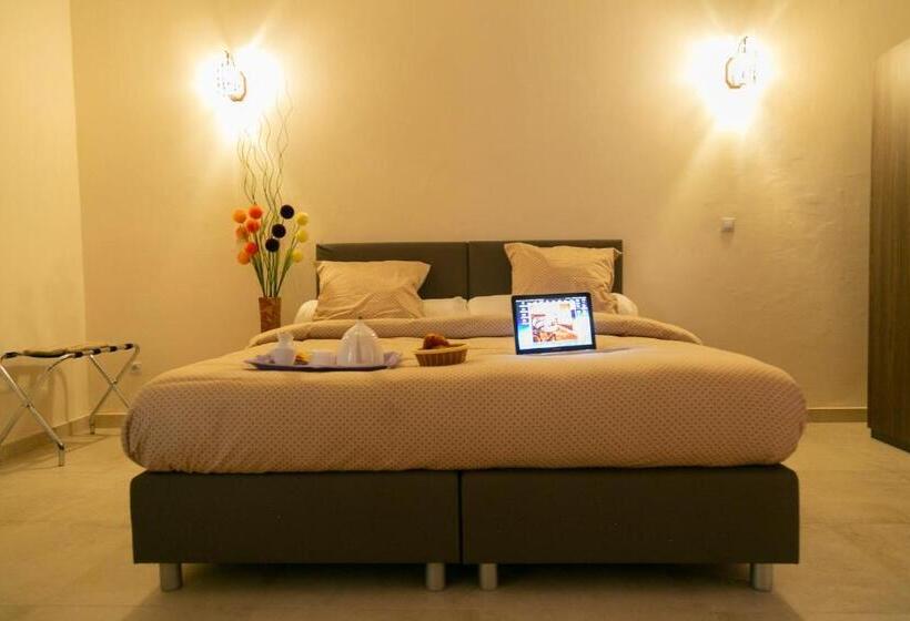 اتاق استاندارد, J Pad