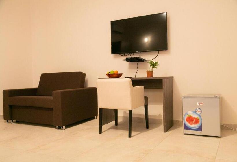 اتاق لوکس, J Pad