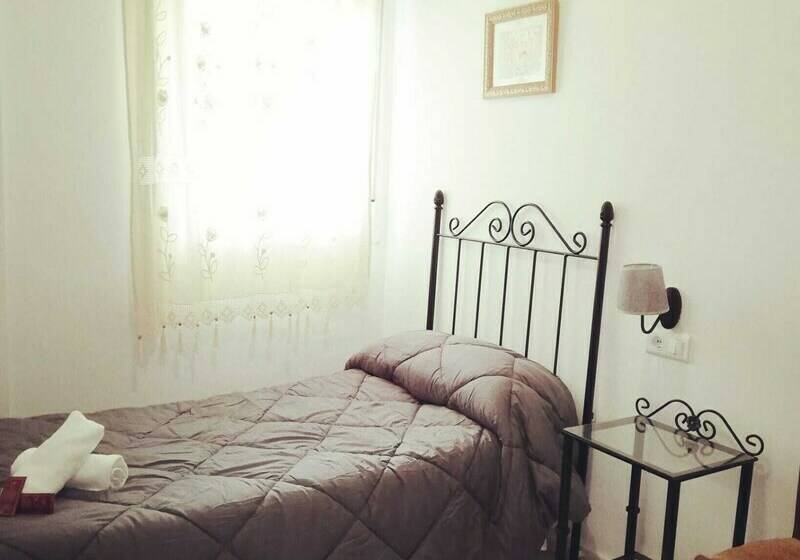 スタンダードシングルルーム, 24h Hostal Antequera