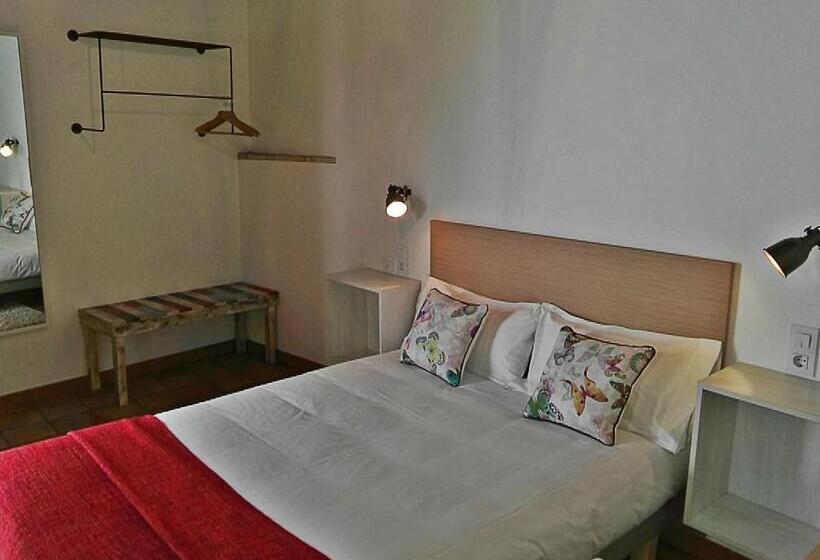 スタンダードルーム, Hostel Café Frenteabastos