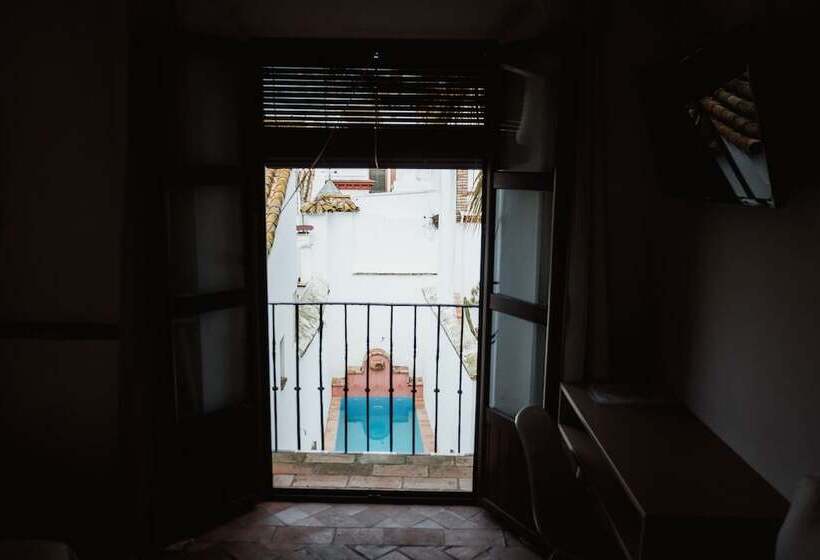 スタンダードルーム, Hostel Café Frenteabastos