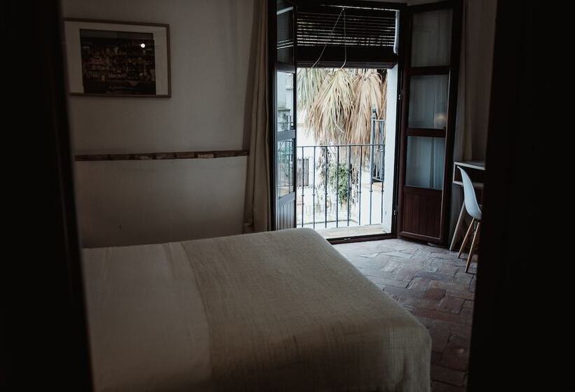 スタンダードルーム, Hostel Café Frenteabastos