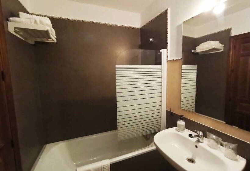 スタンダードルーム, Hostel Café Frenteabastos