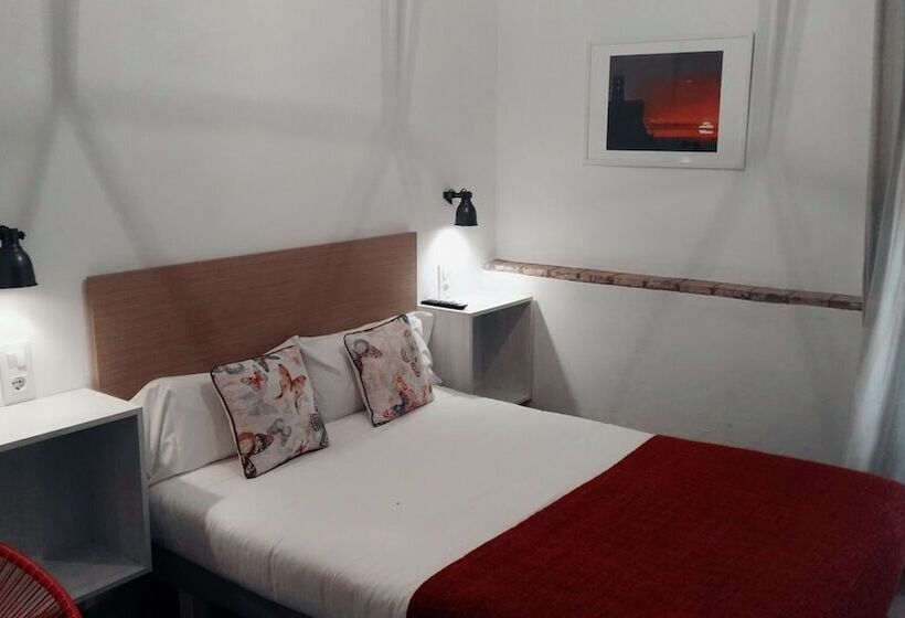 Номер Стандарт с Террасой, Hostel Café Frenteabastos