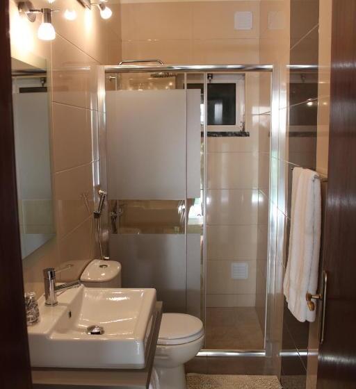 スタンダードトリプルルーム, Residencial Pinho Verde