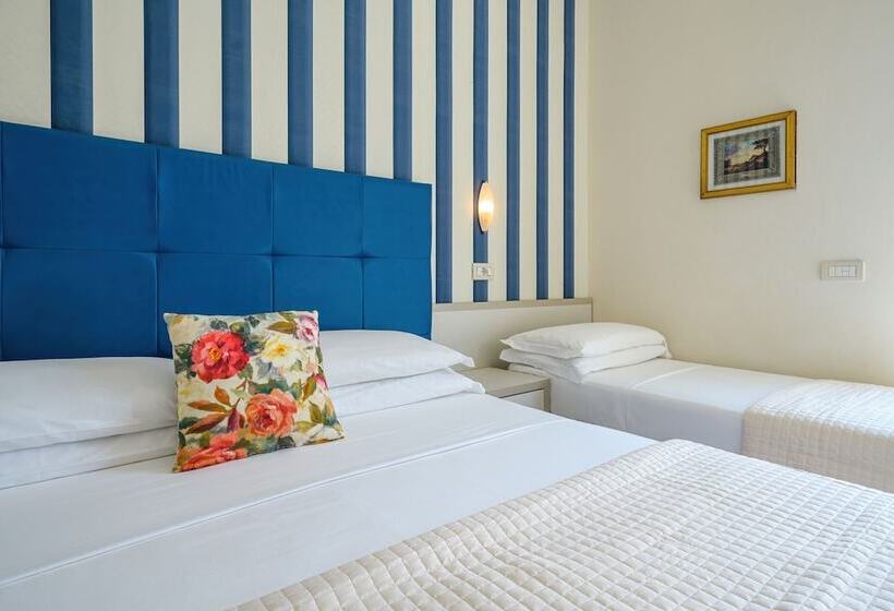 スタンダードトリプルルーム, Acquamarina