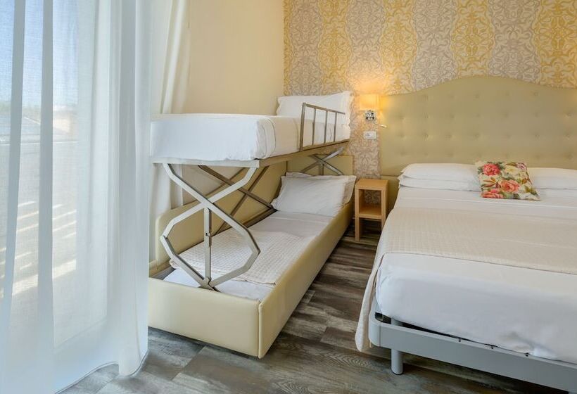 スタンダード４人部屋, Acquamarina