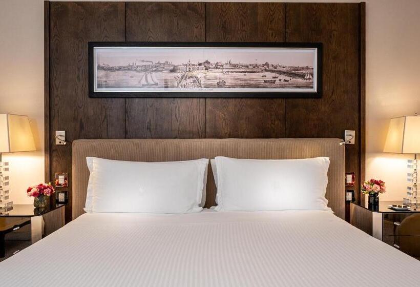 اتاق لوکس, Alvear Icon