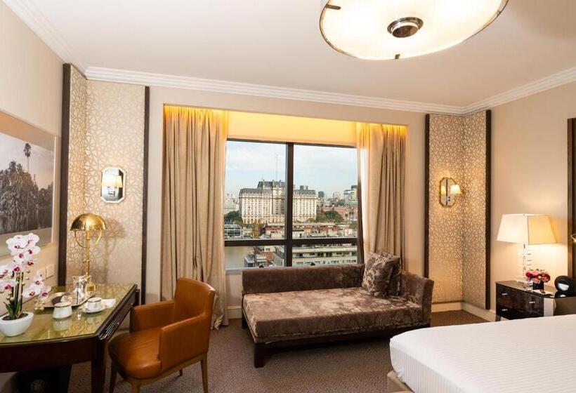 سوییت جونیور, Alvear Icon