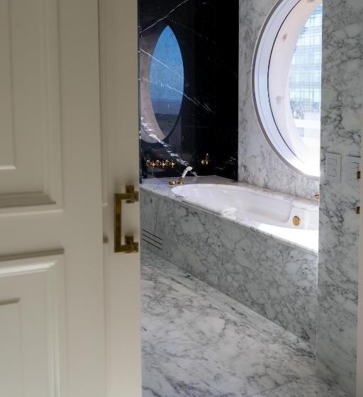 سوئیت پرزیدنت, Alvear Icon