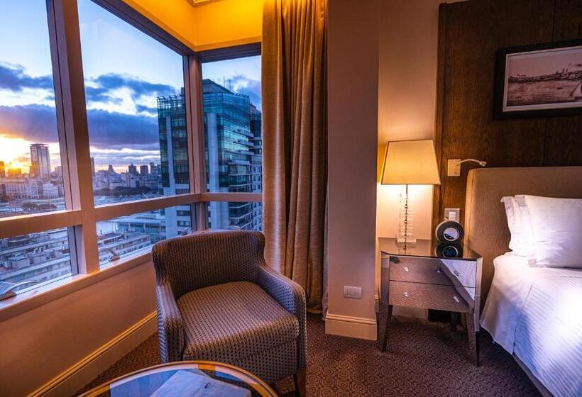 اتاق لوکس با چشم‌انداز شهر, Alvear Icon