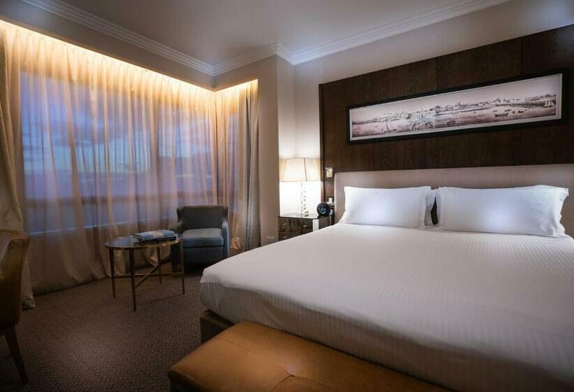 اتاق لوکس, Alvear Icon