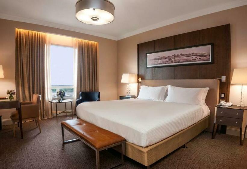 سوییت جونیور, Alvear Icon