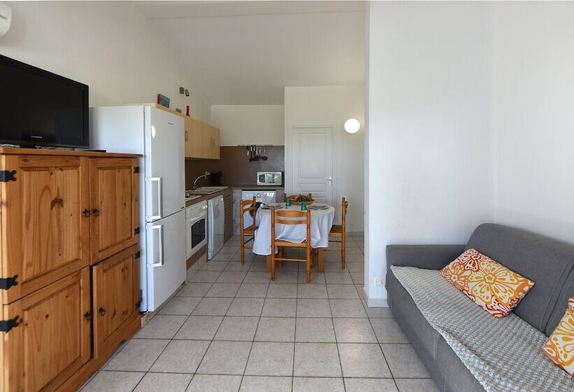 Апартаменты Comfort 2 Спальни, Résidence Chiar Di Luna