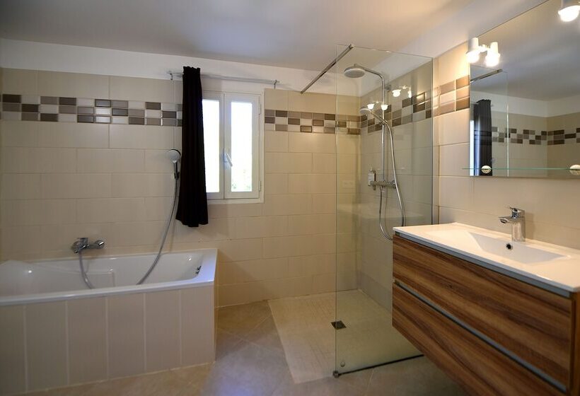 Вилла Premium 2 Спальни, Résidence Chiar Di Luna