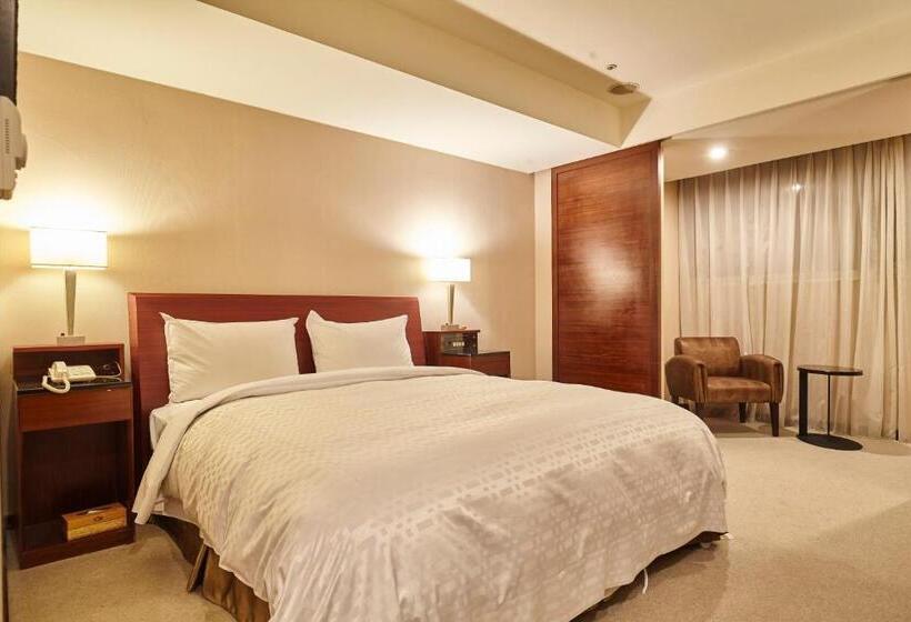 سوییت, Family Hotel Taipei