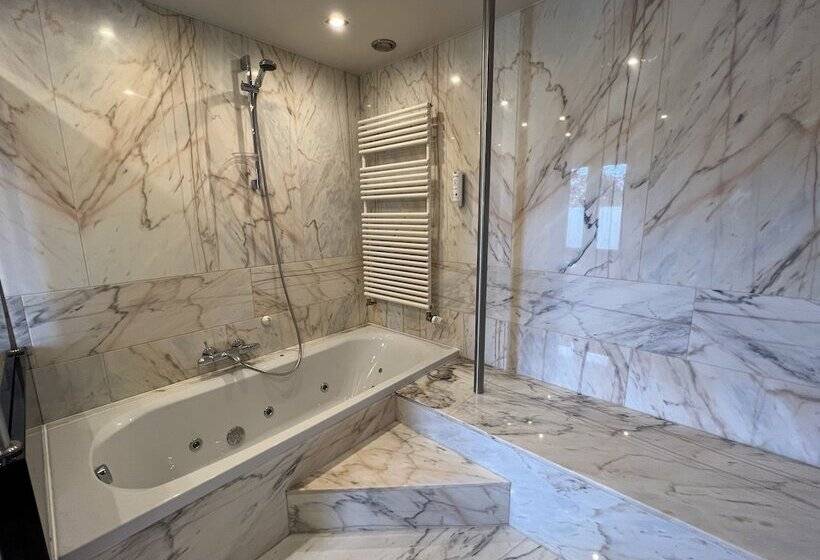 سوییت, Hôtel Restaurant Lamy