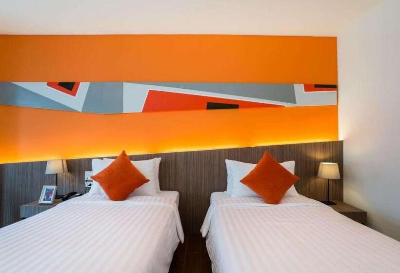 اتاق لوکس با چشم‌انداز شهر, J Inspired Hotel Pattaya