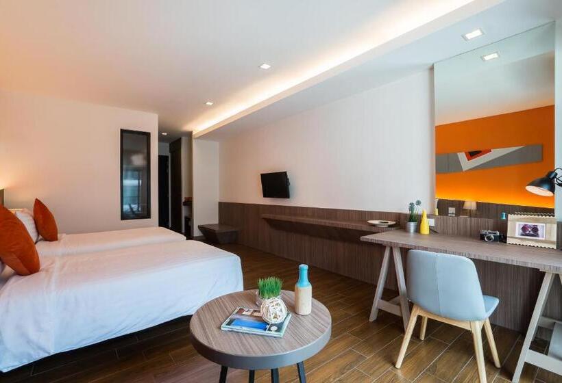 اتاق لوکس با چشم‌انداز شهر, J Inspired Hotel Pattaya