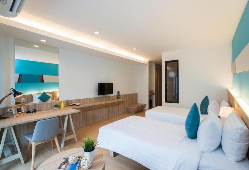 اتاق لوکس با چشم‌انداز شهر, J Inspired Hotel Pattaya