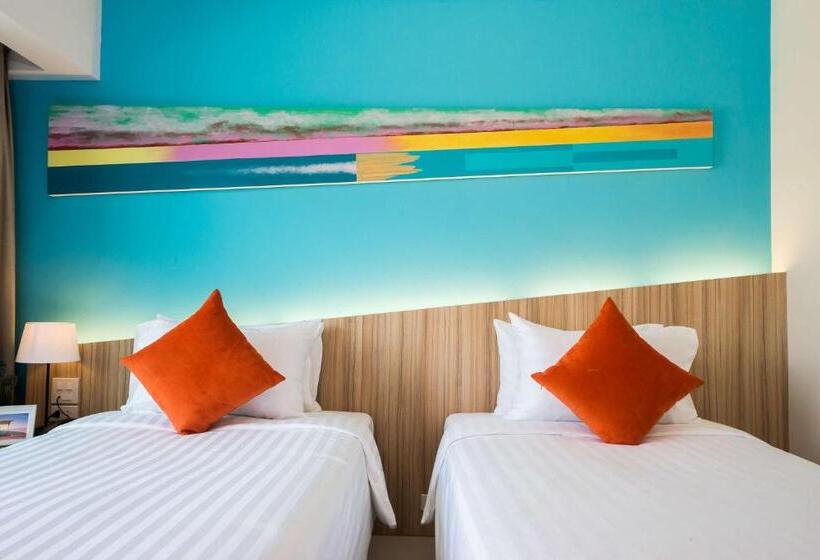 اتاق لوکس با چشم‌انداز شهر, J Inspired Hotel Pattaya
