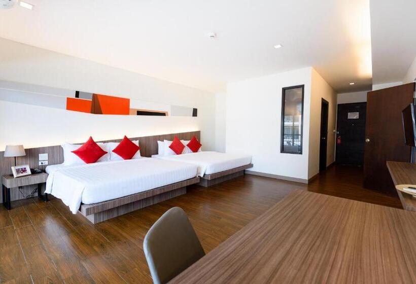 اتاق لوکس خانوادگی, J Inspired Hotel Pattaya
