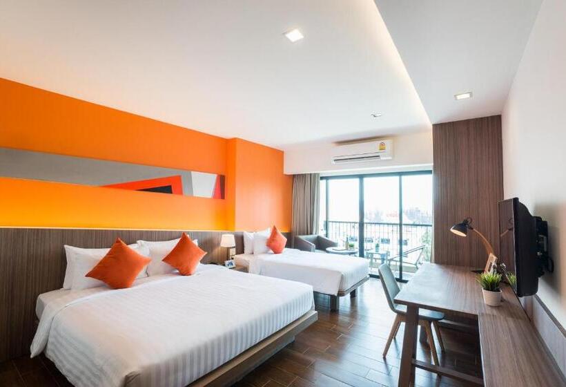 سوئیت پرزیدنت, J Inspired Hotel Pattaya