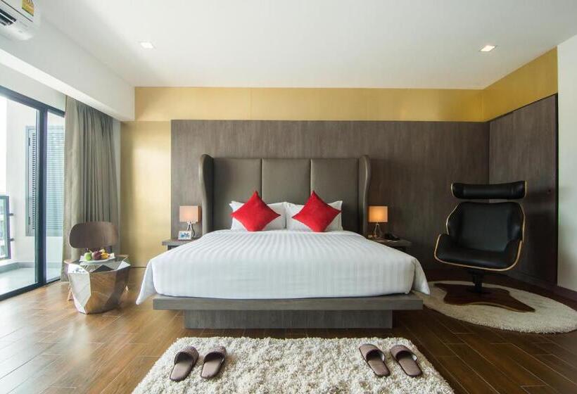 سوییت جونیور, J Inspired Hotel Pattaya