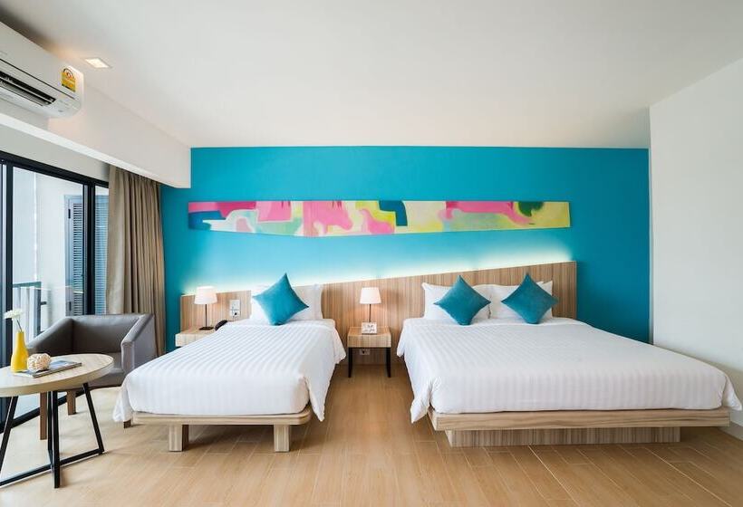 اتاق لوکس سه تخته, J Inspired Hotel Pattaya