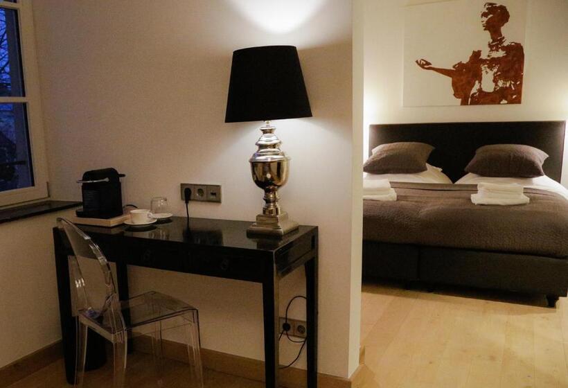 سوئیت کلاسیک, La Pipistrelle