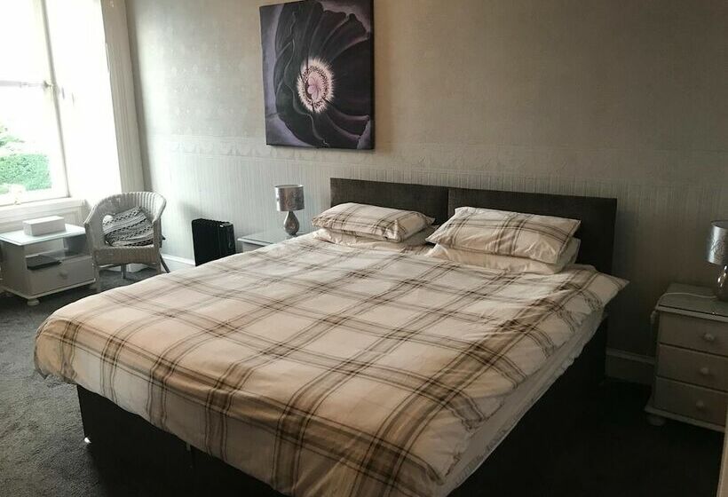 חדר סטנדרט, Macbeth Arms