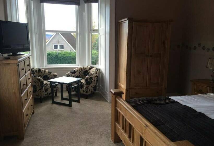 חדר סטנדרט, Macbeth Arms