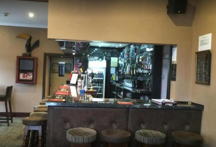 חדר סטנדרט, Macbeth Arms