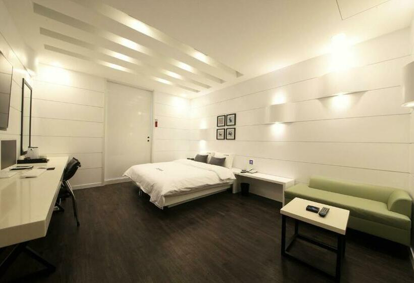 اتاق استاندارد, Premium Ava