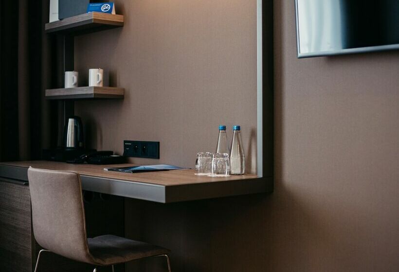 اتاق استاندارد یک نفره, Q Hotel Plus Katowice