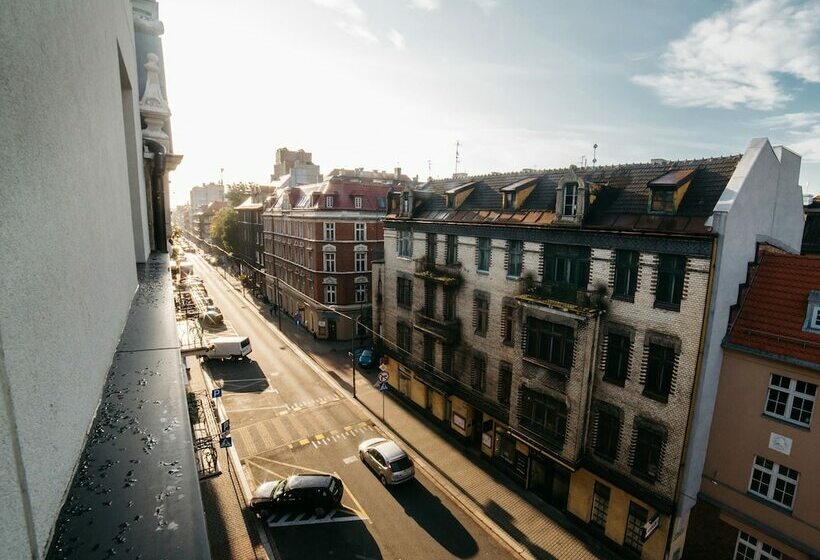 اتاق استاندارد, Q Hotel Plus Katowice