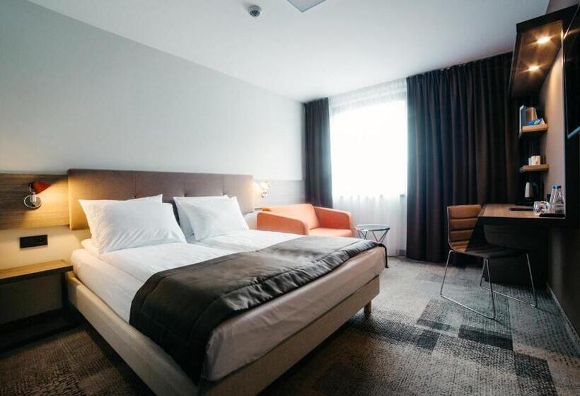 اتاق استاندارد یک نفره, Q Hotel Plus Katowice