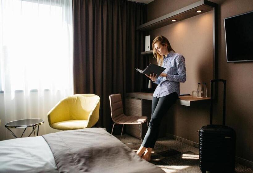 اتاق استاندارد یک نفره, Q Hotel Plus Katowice