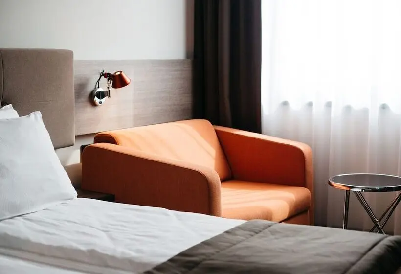 اتاق استاندارد یک نفره, Q Hotel Plus Katowice