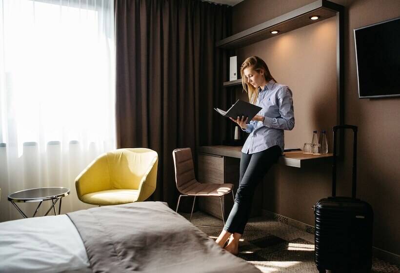 اتاق استاندارد یک نفره, Q Hotel Plus Katowice