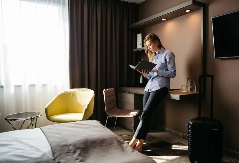 اتاق استاندارد یک نفره, Q Hotel Plus Katowice