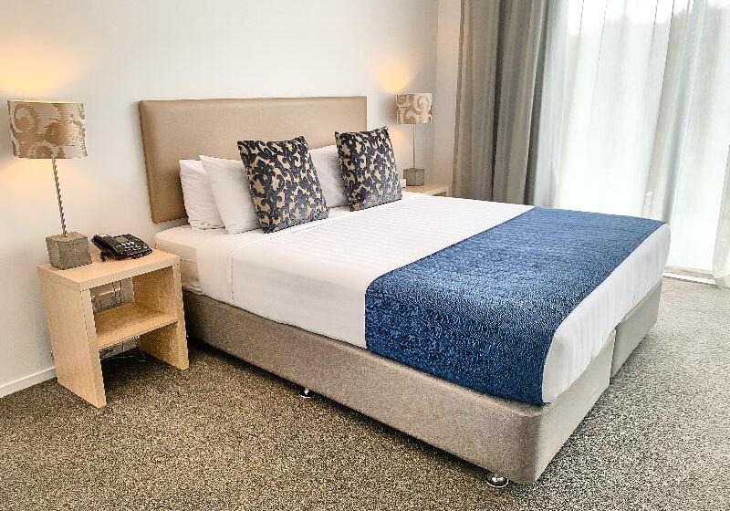 침실 2개 아파트, Ramada Suites By Wyndham Albany